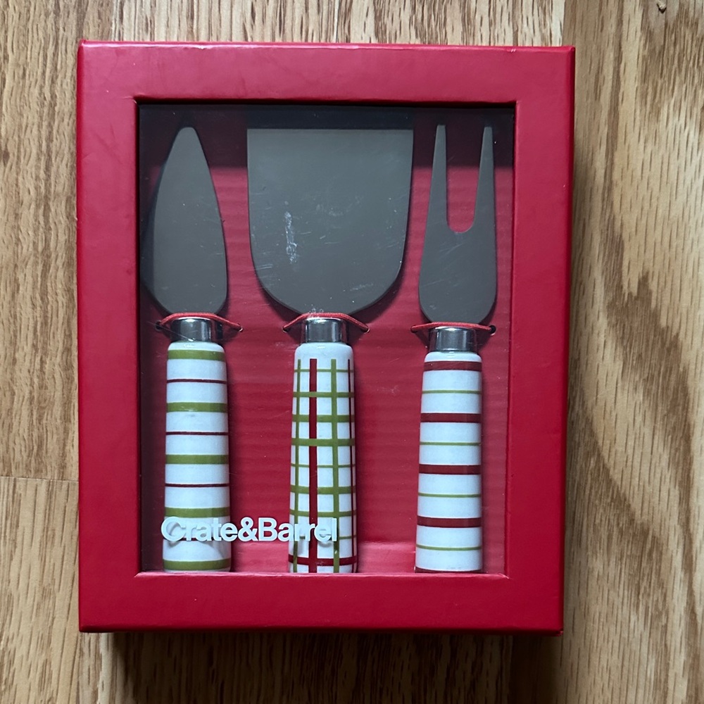 Crate&Barrel Red Box Cheese Knife Set with Striped Handles Holiday Christmas